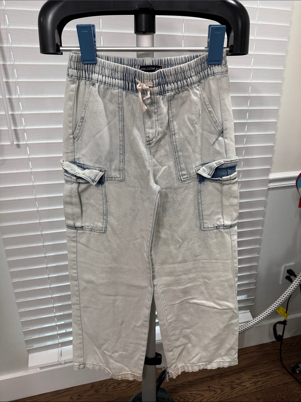 Vanilla Star Light Beige Cargo Sweatpants with Blue Trim